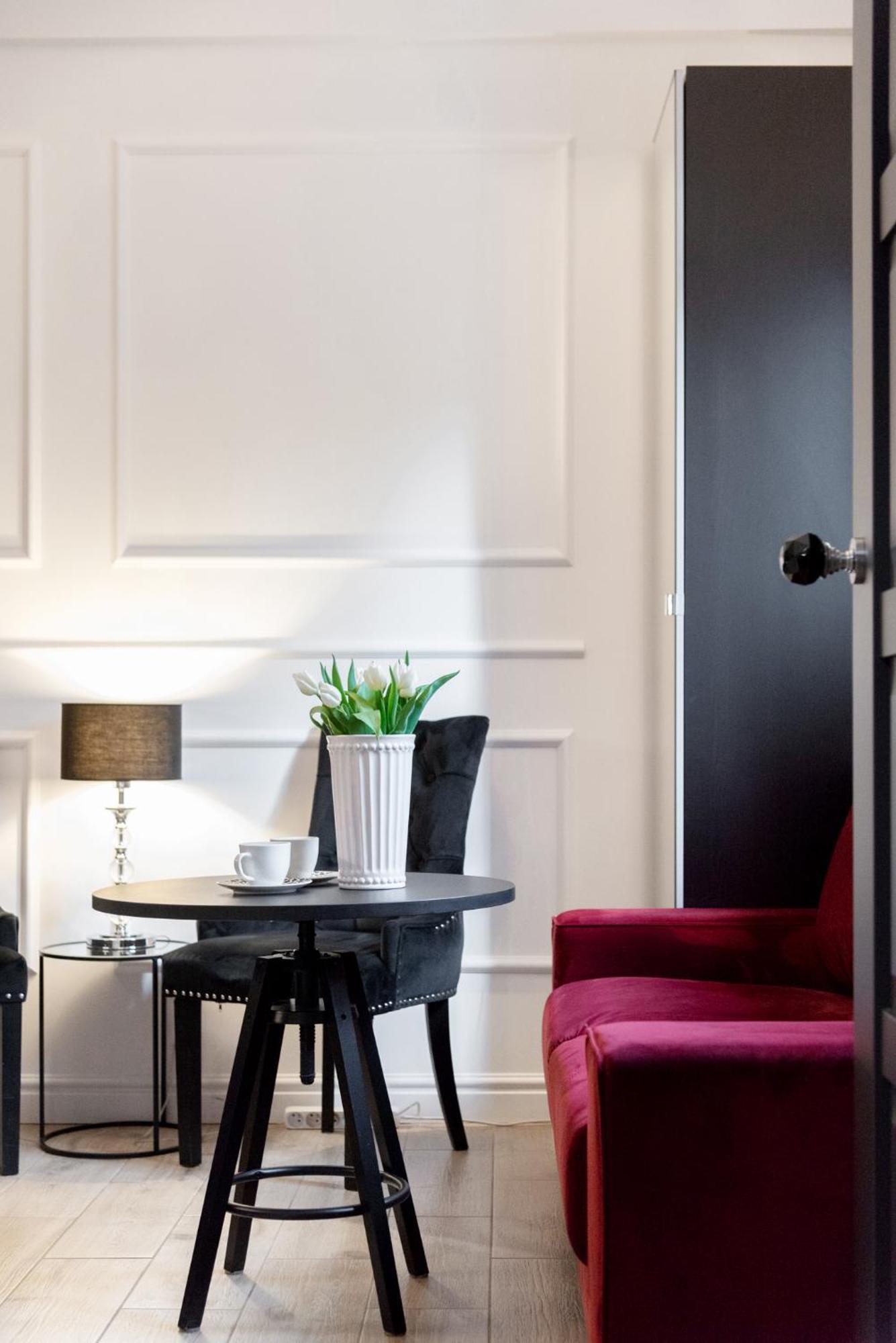 Julius Apartment *